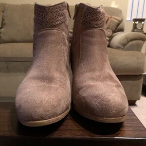 Forever 21 Suede Ankle Booties in Taupe